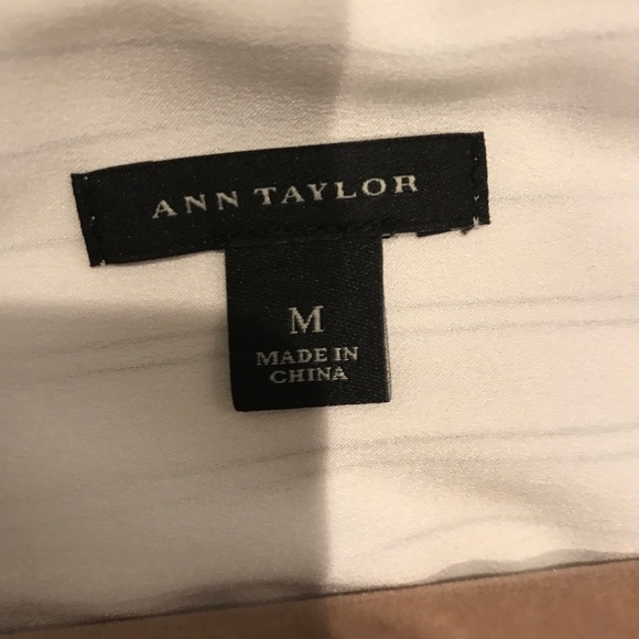 Cream blouse with black stripes. - Picture 5 of 5